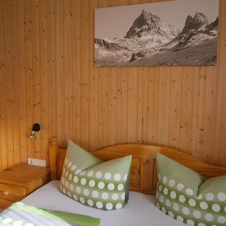 Pfeifer סנט גלנקירש